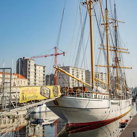 In With Stunning Sea Views * Oostende