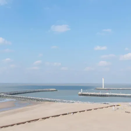 In With Stunning Sea Views 펜션