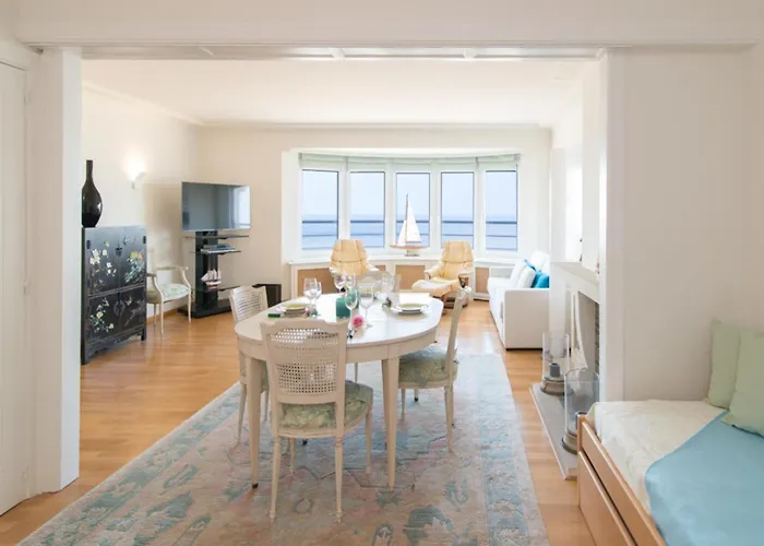 In With Stunning Sea Views *