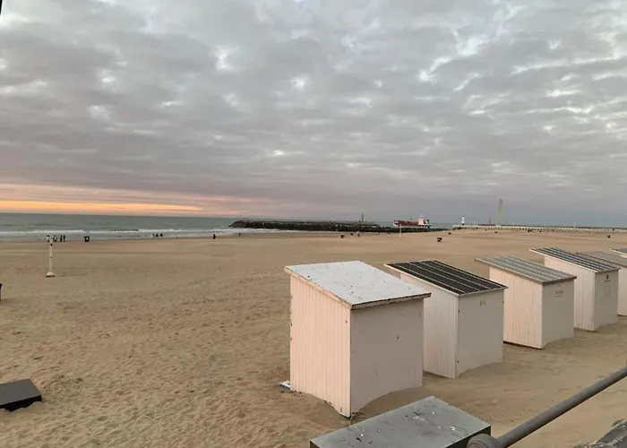 In With Stunning Sea Views